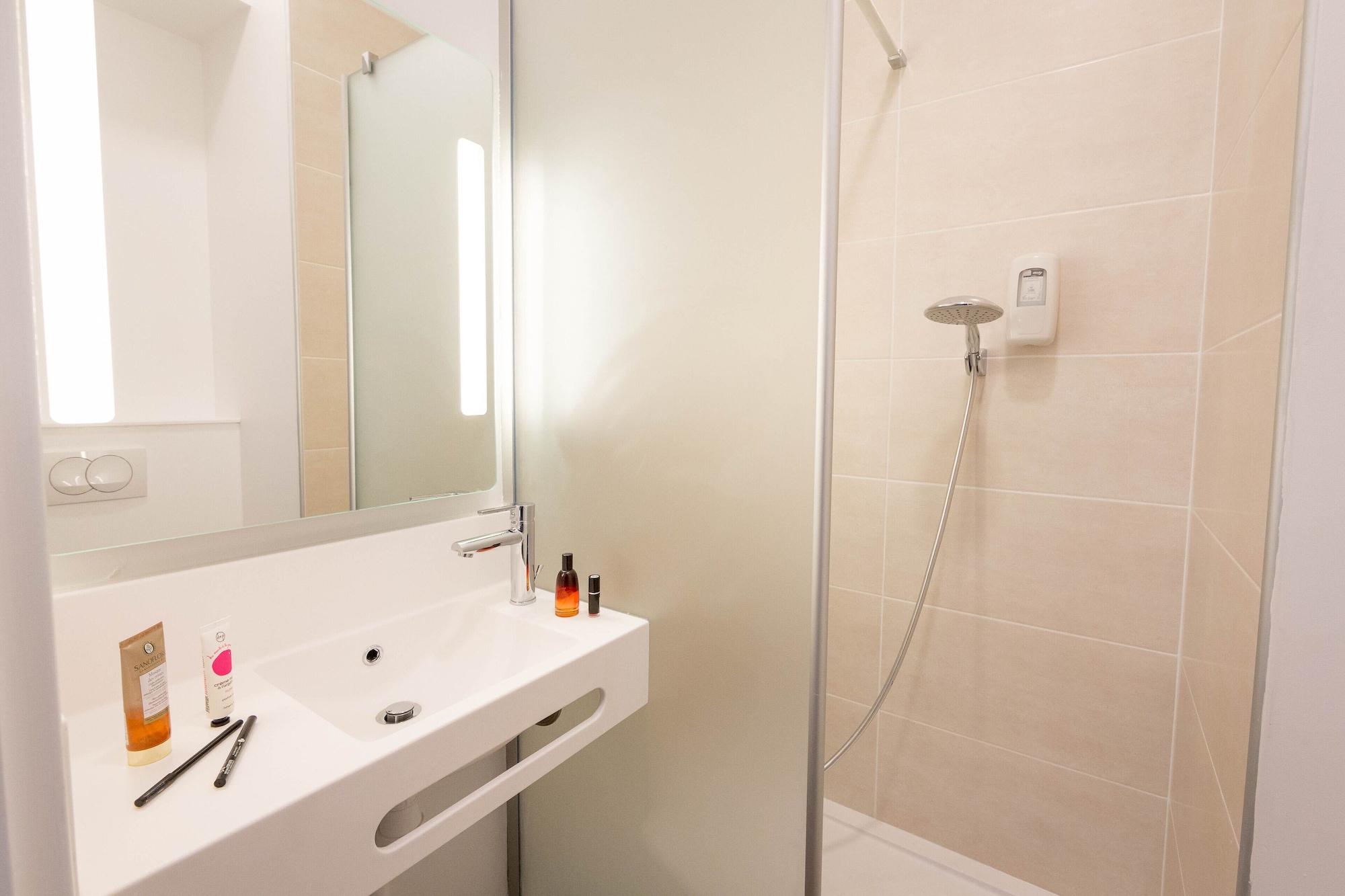 B&B Hotel Sainte-Maxime Golfe De Saint Tropez Esterno foto